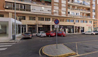 AXA Oficina ALVAREZ FERNANDEZ,CARLOS- Compañía de seguros en Badajoz